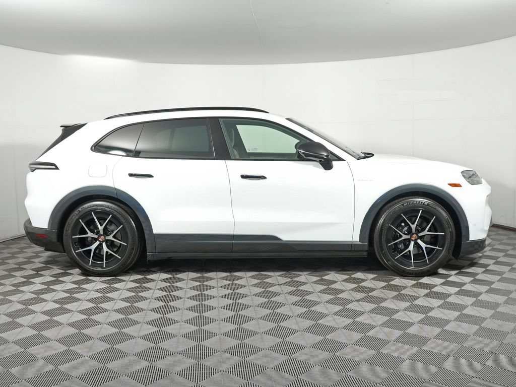 New 2026 Porsche Cayenne Electric AWD/4WD image 7