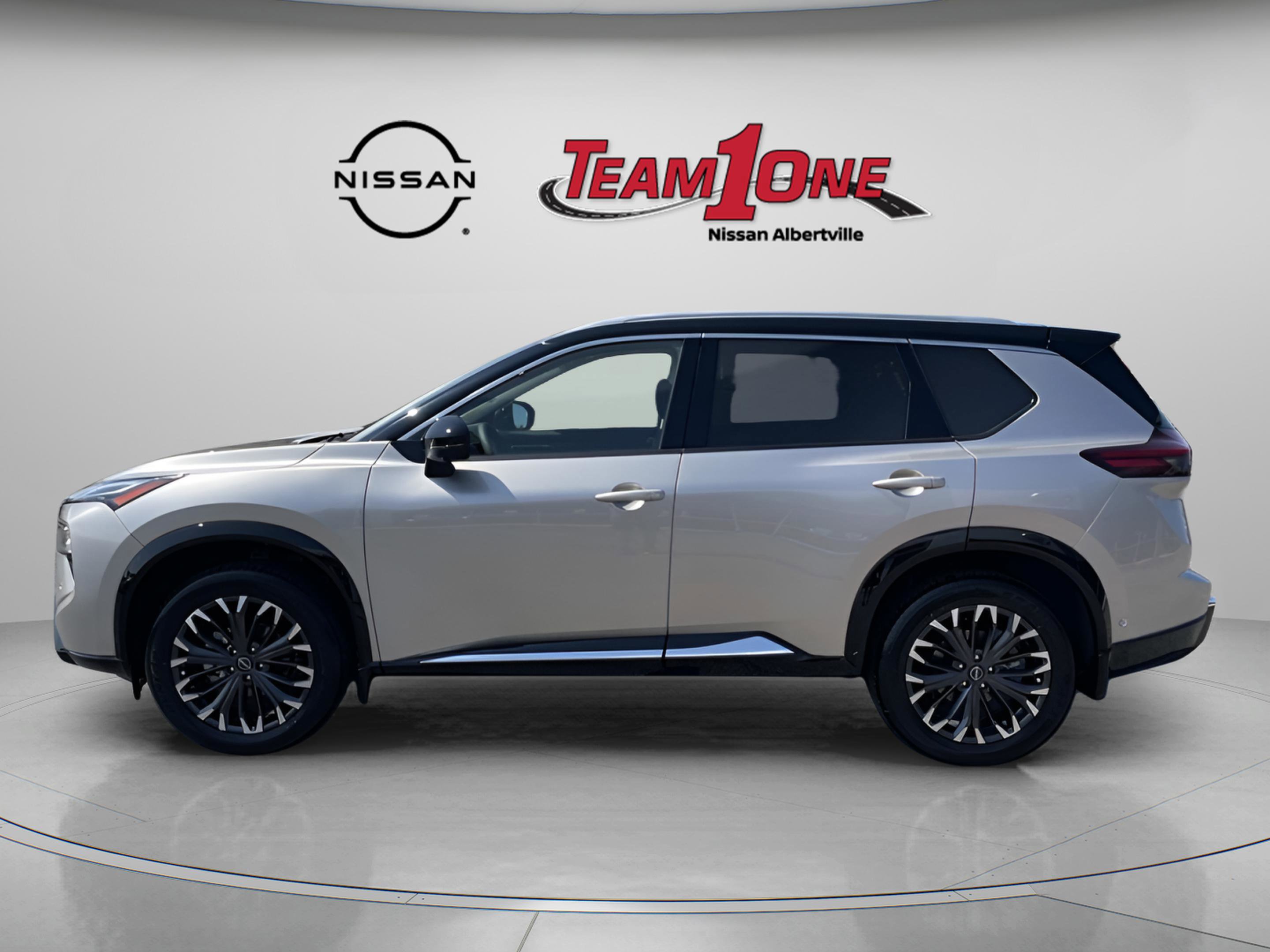 New 2026 Nissan Rogue Platinum image 4