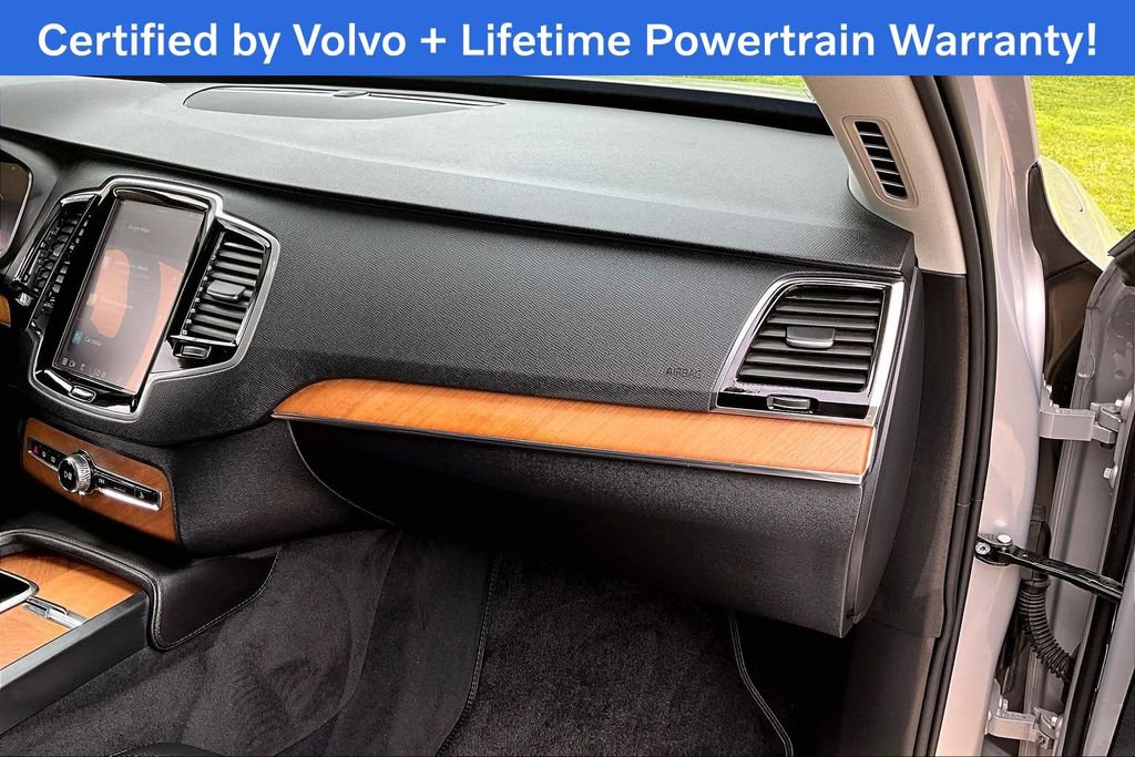 Used 2024 Volvo XC90 B5 Plus AWD/4WD image 21