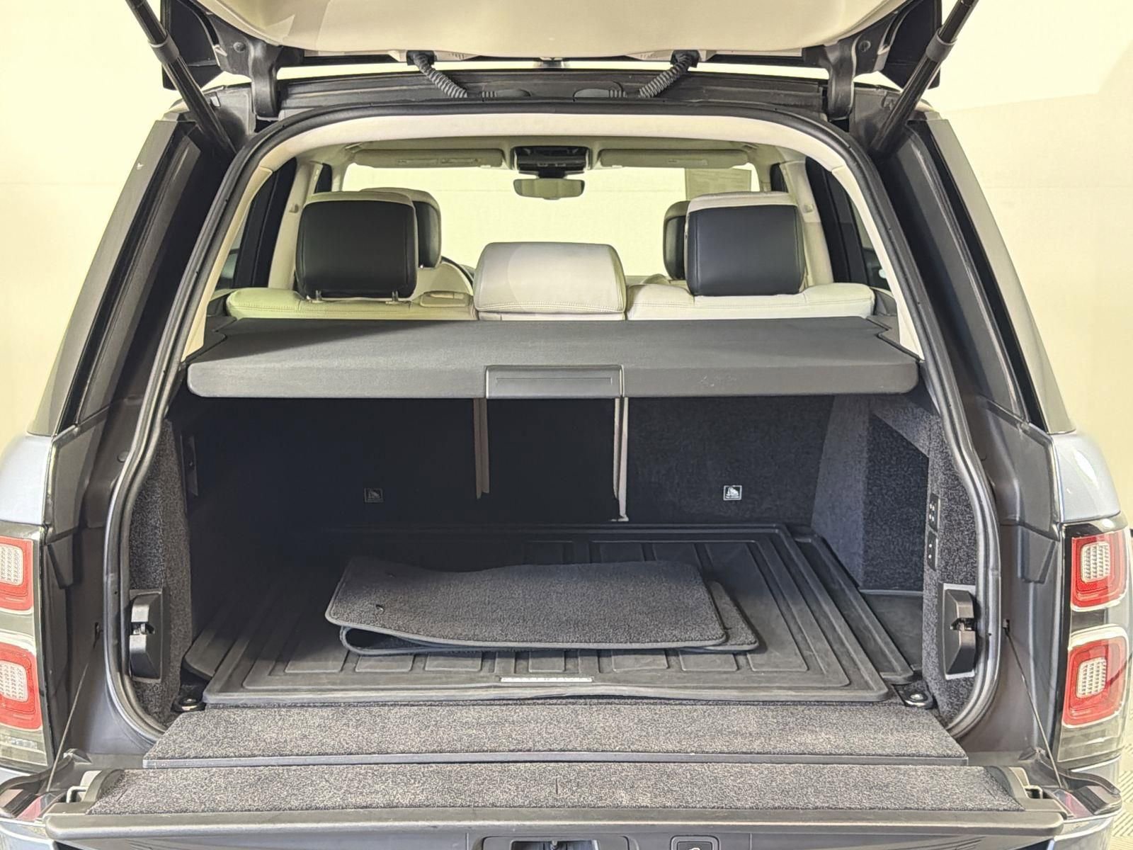 Used 2019 Land Rover Range Rover Supercharged image 28