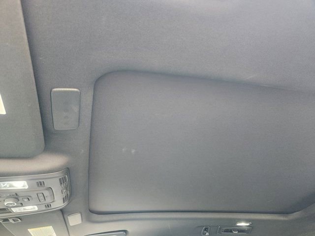 Used 2024 Cadillac Escalade ESV Premium Luxury w/ Performance Package image 27