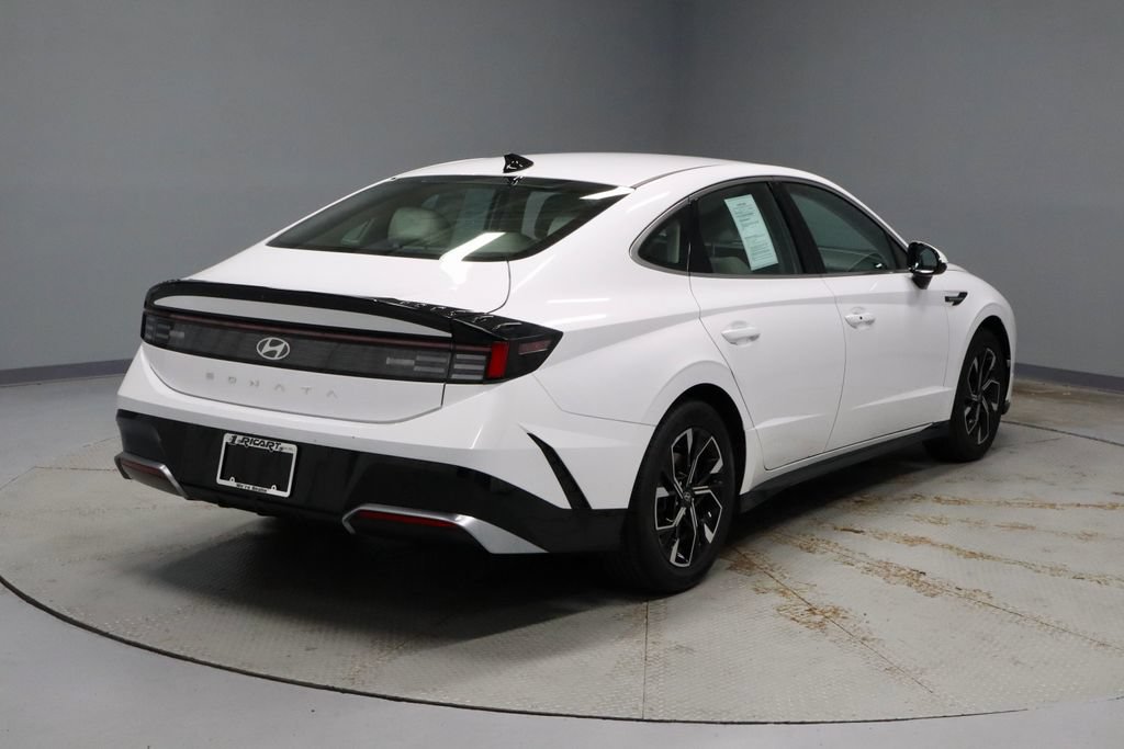 Certified 2025 Hyundai Sonata SEL FWD image 13