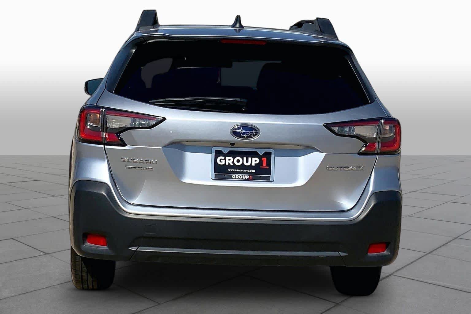 Used 2025 Subaru Outback Premium AWD/4WD image 5