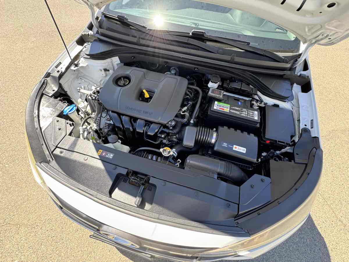 Used 2019 Hyundai Elantra SE w/ Cargo Package FWD image 35