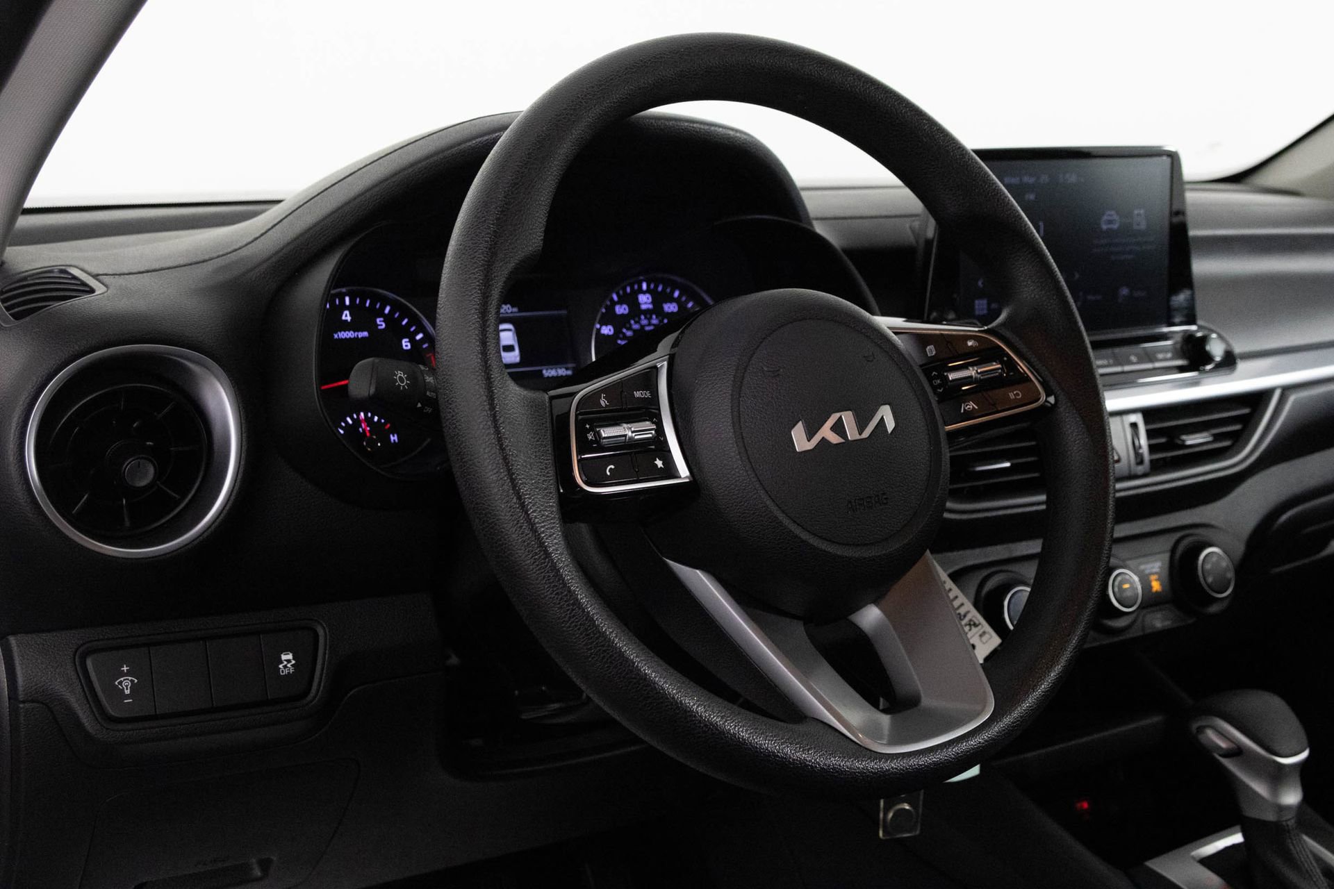 Used 2024 Kia Forte LXS FWD image 30
