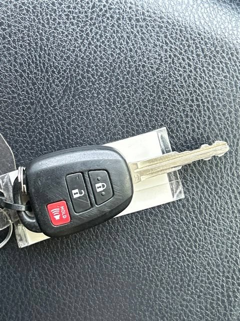 Used 2018 Toyota RAV4 LE w/ All Weather Liner Package AWD/4WD image 63