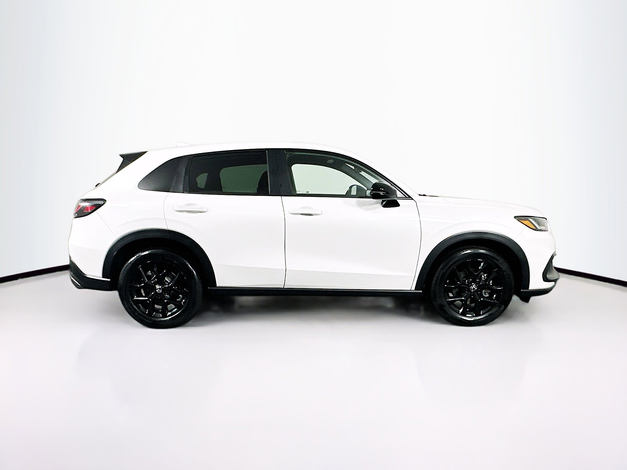 Used 2025 Honda HR-V Sport image 10