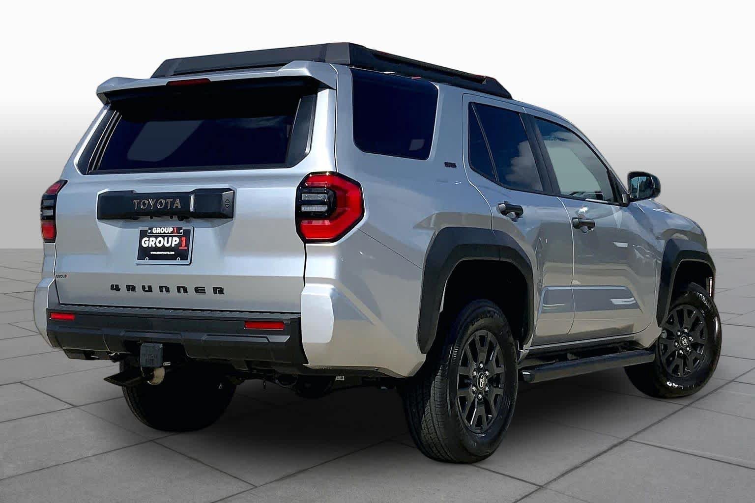 Used 2026 Toyota 4Runner SR5 RWD image 12