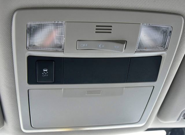 Used 2017 Toyota Tacoma SR5 w/ Tow Package AWD/4WD image 25