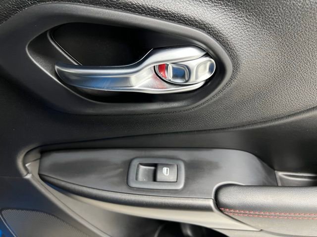 Used 2020 Jeep Cherokee Trailhawk w/ Technology Group image 46