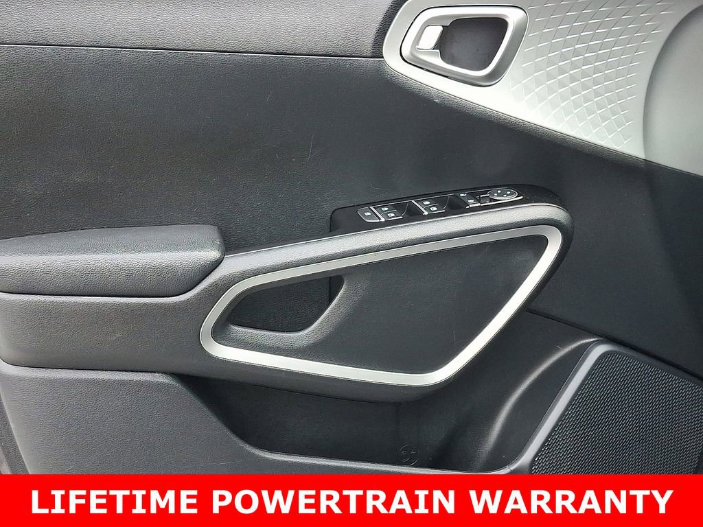 Used 2023 Kia Soul LX w/ Option Group 015 image 13