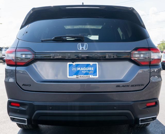 Used 2025 Honda Pilot Black Edition image 7