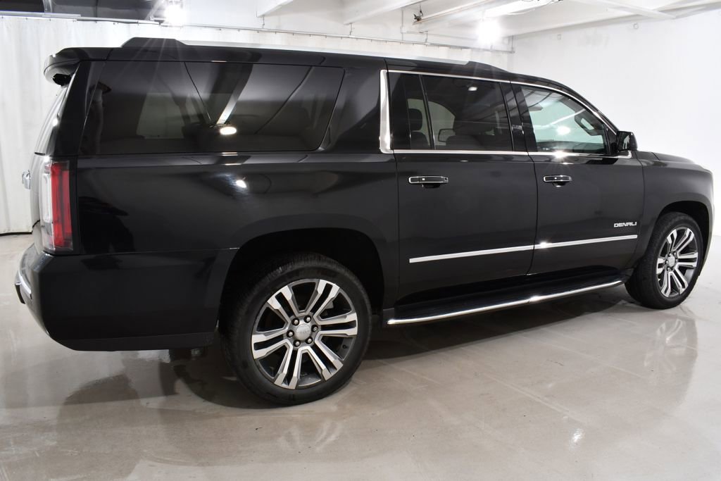 Used 2017 GMC Yukon XL Denali w/ Open Road Package AWD/4WD image 11