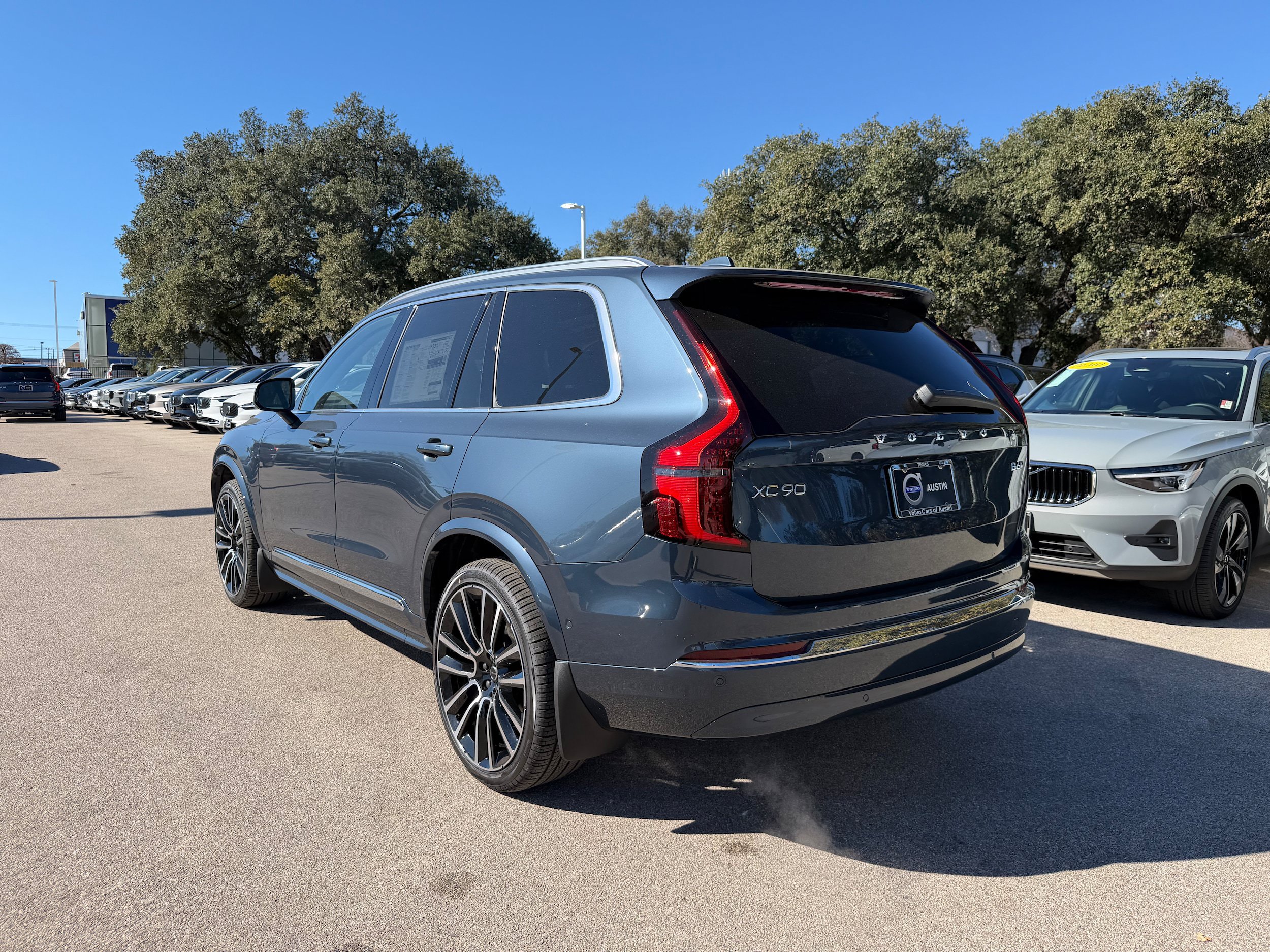 New 2026 Volvo XC90 B6 Ultra w/ Lounge Package AWD/4WD image 4