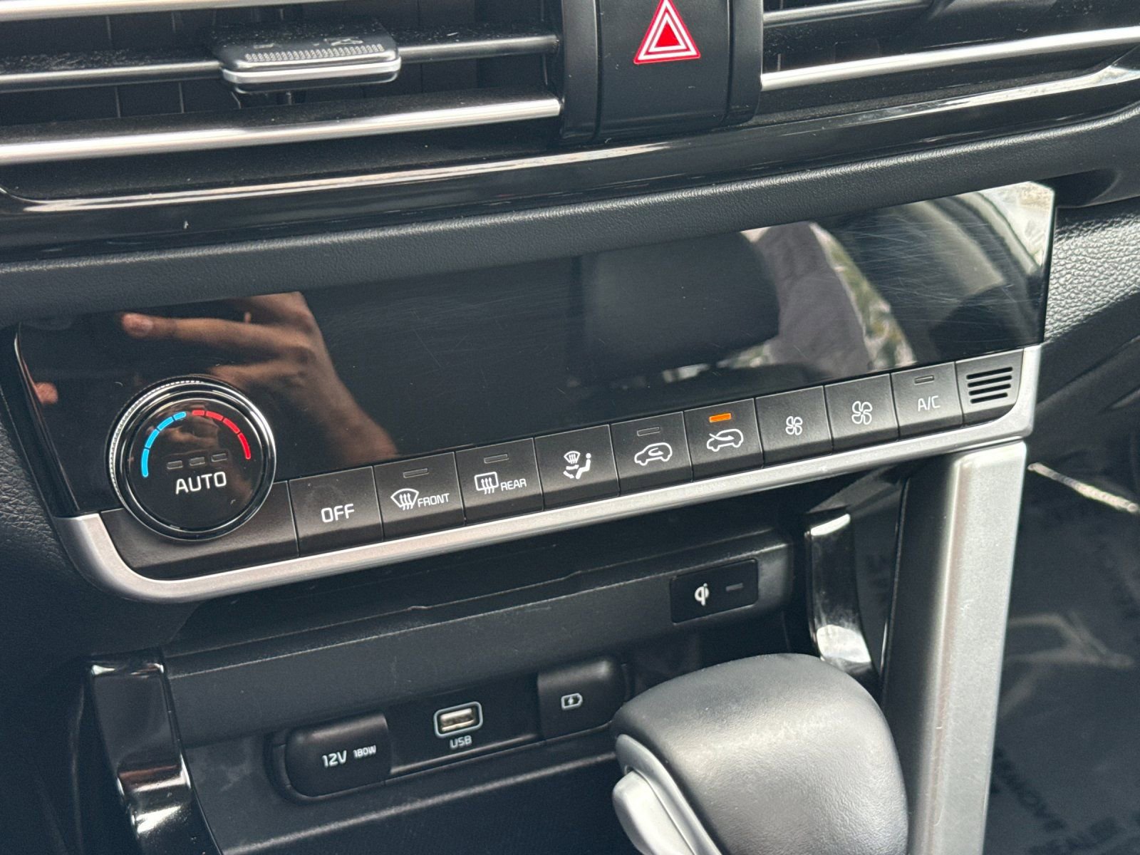 Used 2022 Kia Seltos SX w/ Sunroof Package image 20