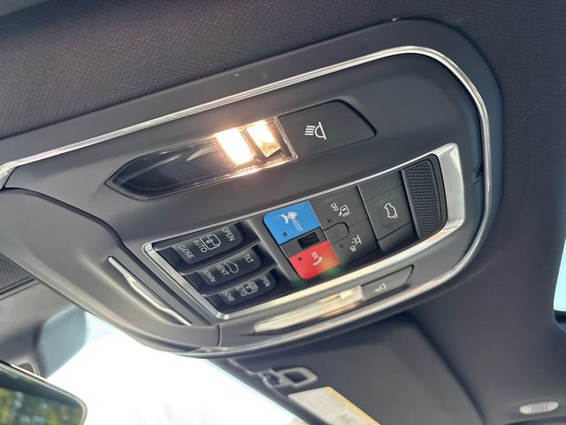 New 2026 Jeep Grand Cherokee L Limited w/ Limited Altitude Package AWD/4WD image 28