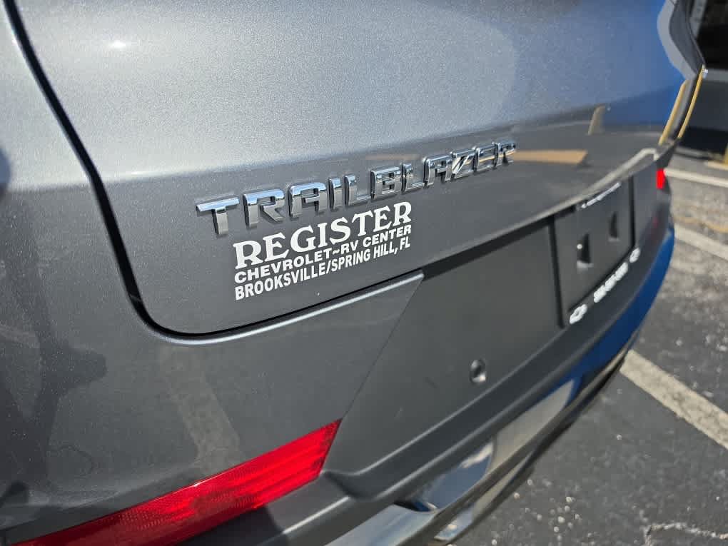 Used 2021 Chevrolet TrailBlazer ACTIV w/ Technology Package FWD image 15