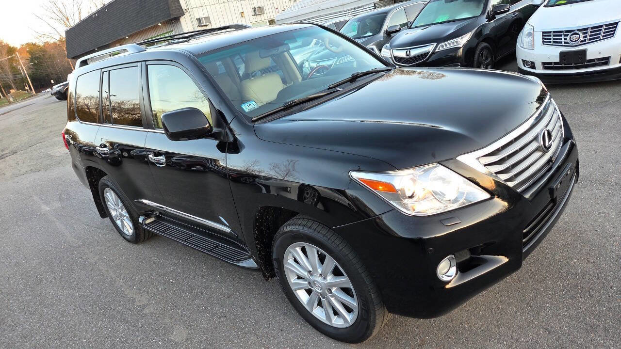Used 2011 Lexus LX 570 4WD image 21