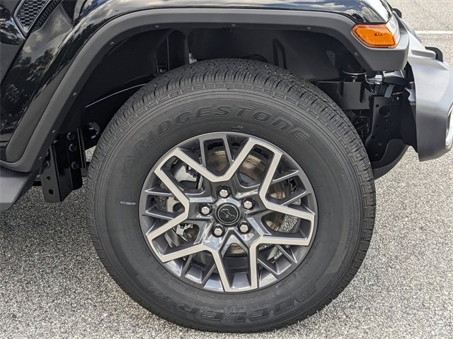 New 2025 Jeep Wrangler Sahara image 11