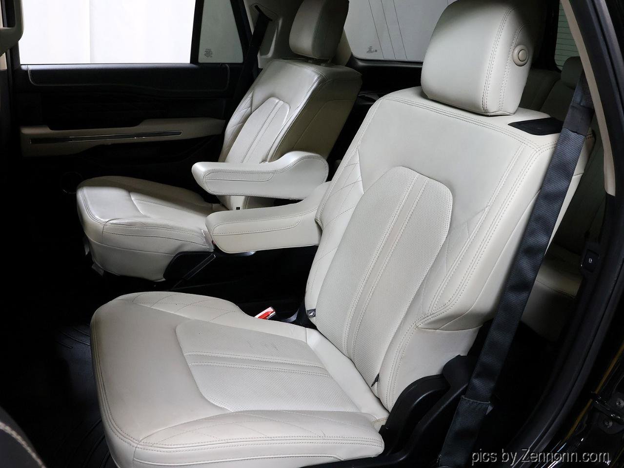 Used 2018 Ford Expedition Platinum image 12