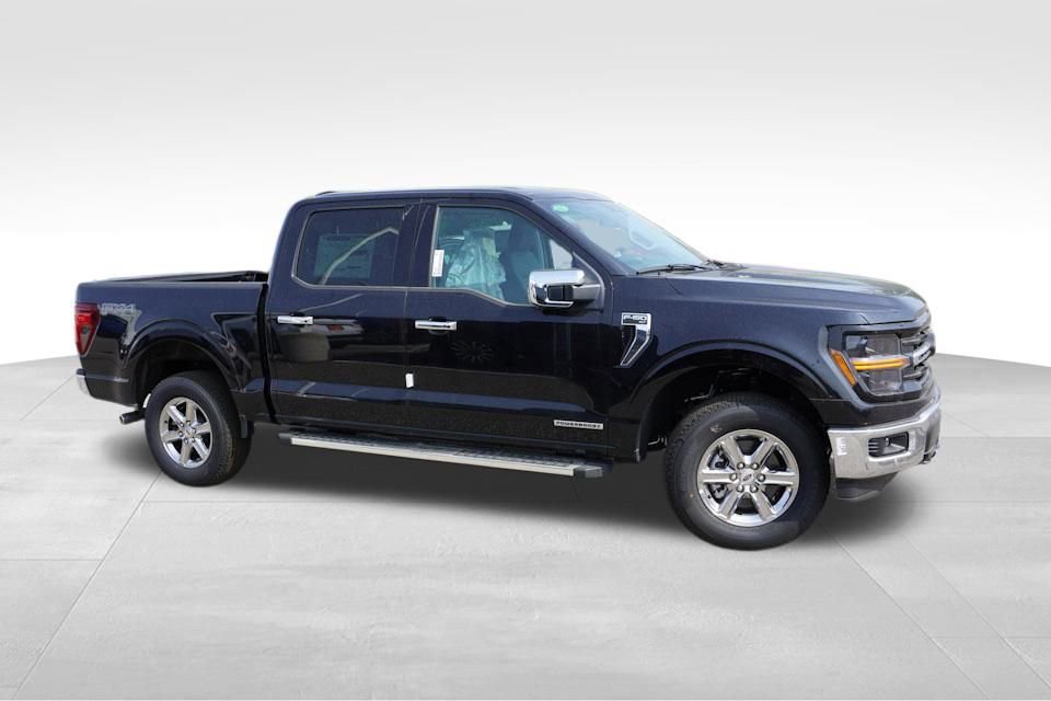 New 2025 Ford F150 XLT w/ Equipment Group 302A MID image 2