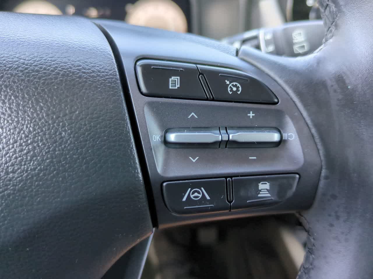 Used 2023 Hyundai Kona Limited AWD/4WD image 24