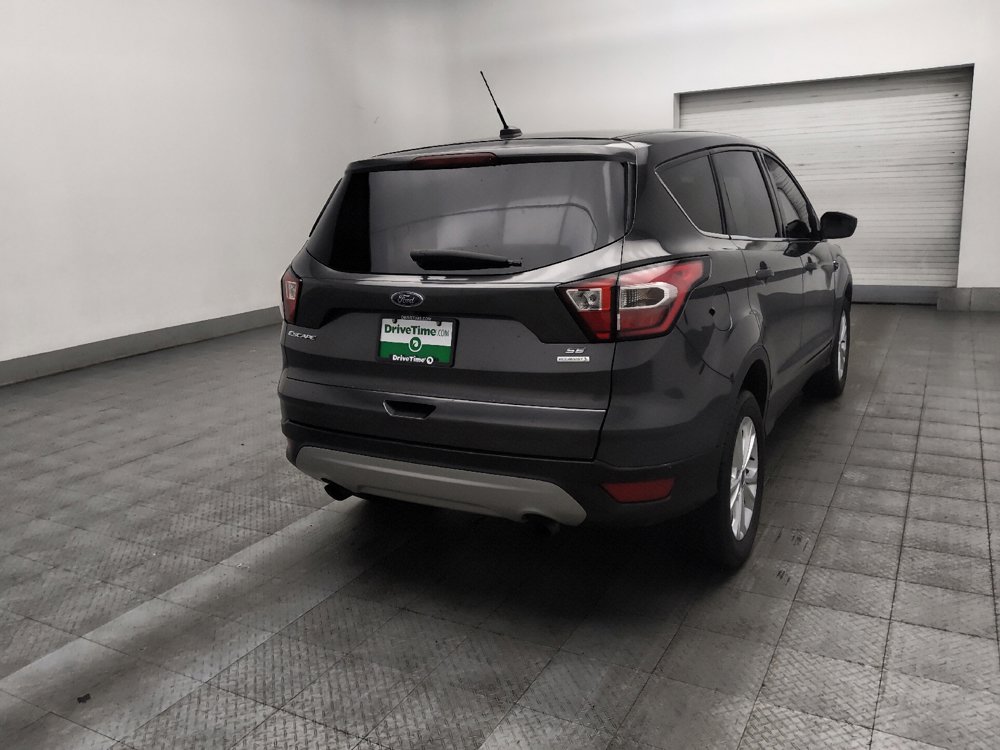 Used 2017 Ford Escape SE w/ SE Cold Weather Package AWD/4WD image 9