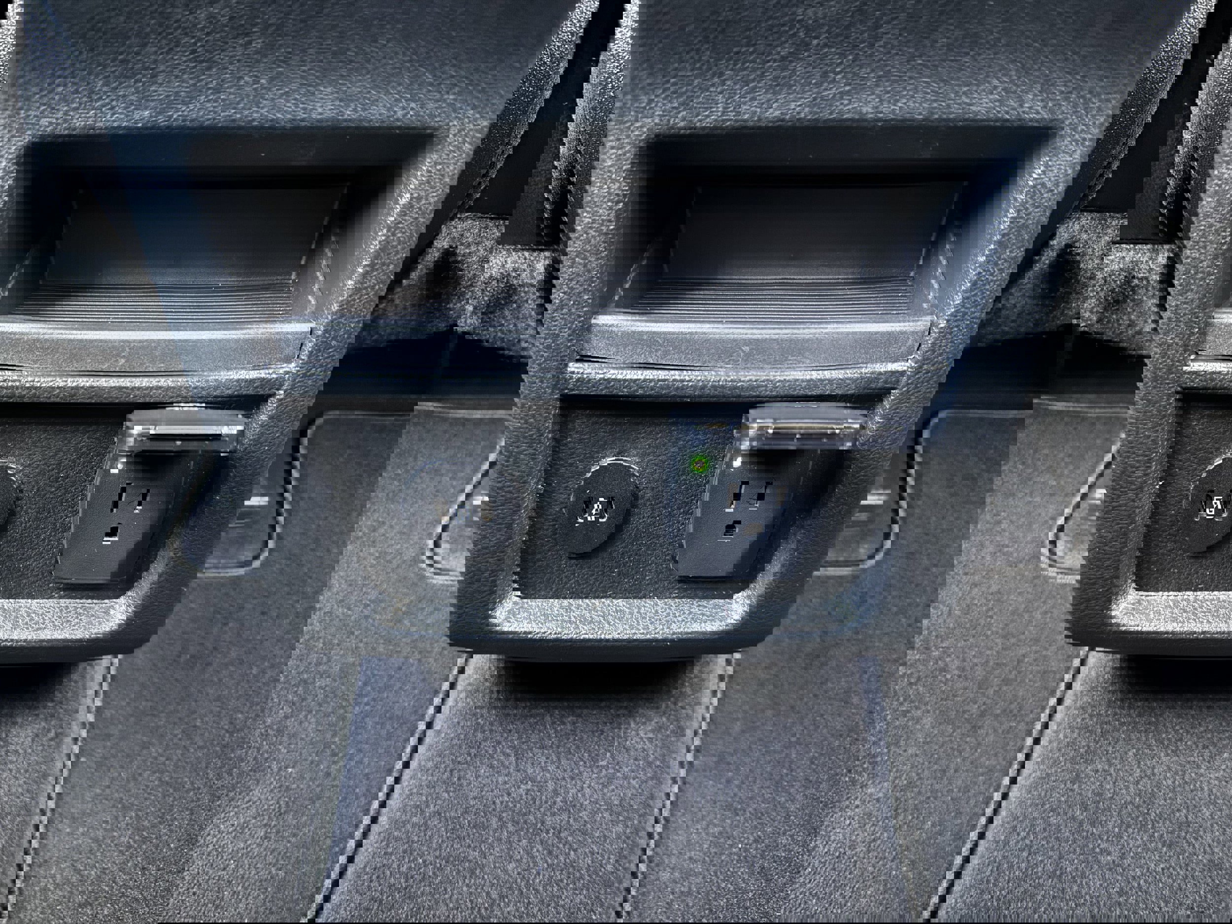 Used 2023 Ford Edge SEL w/ Convenience Package image 23