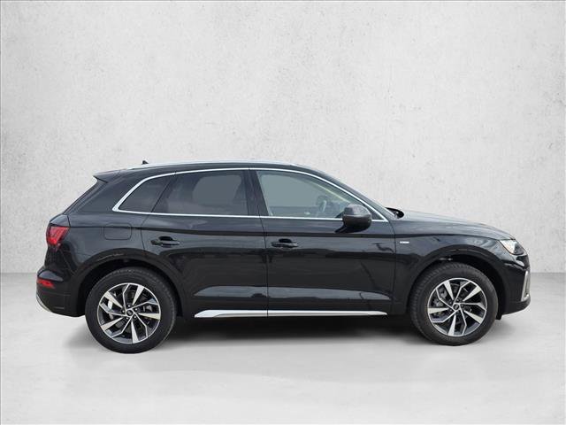 Certified 2023 Audi Q5 2.0T Premium w/ Convenience Package image 4