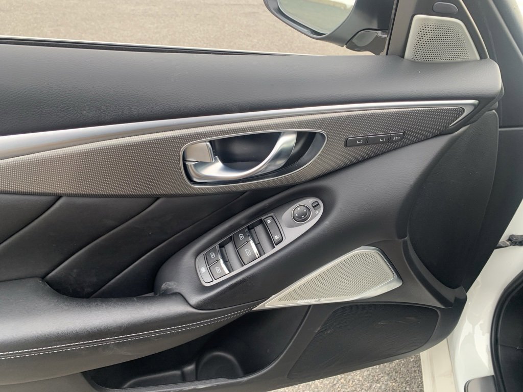 Used 2019 INFINITI Q50 Sport image 9