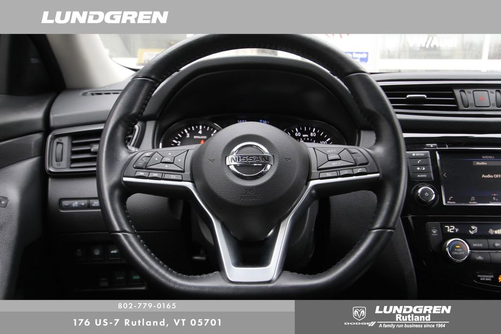 Used 2020 Nissan Rogue SV image 5