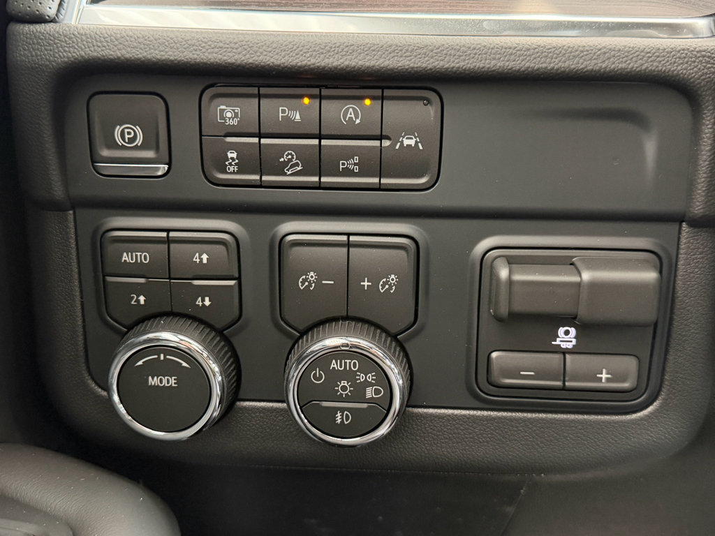 New 2026 Chevrolet Tahoe Premier AWD/4WD image 8