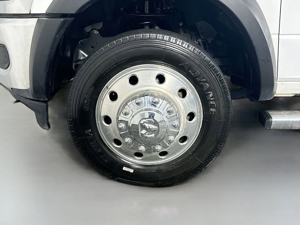 Used 2021 RAM 5500 Tradesman image 31