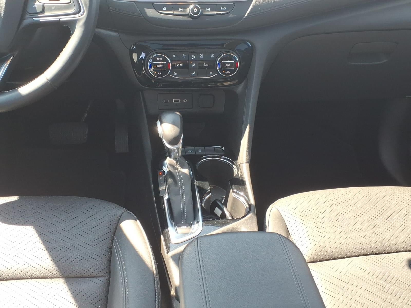 Certified 2022 Buick Encore GX Essence w/ Experience Buick Package FWD image 14