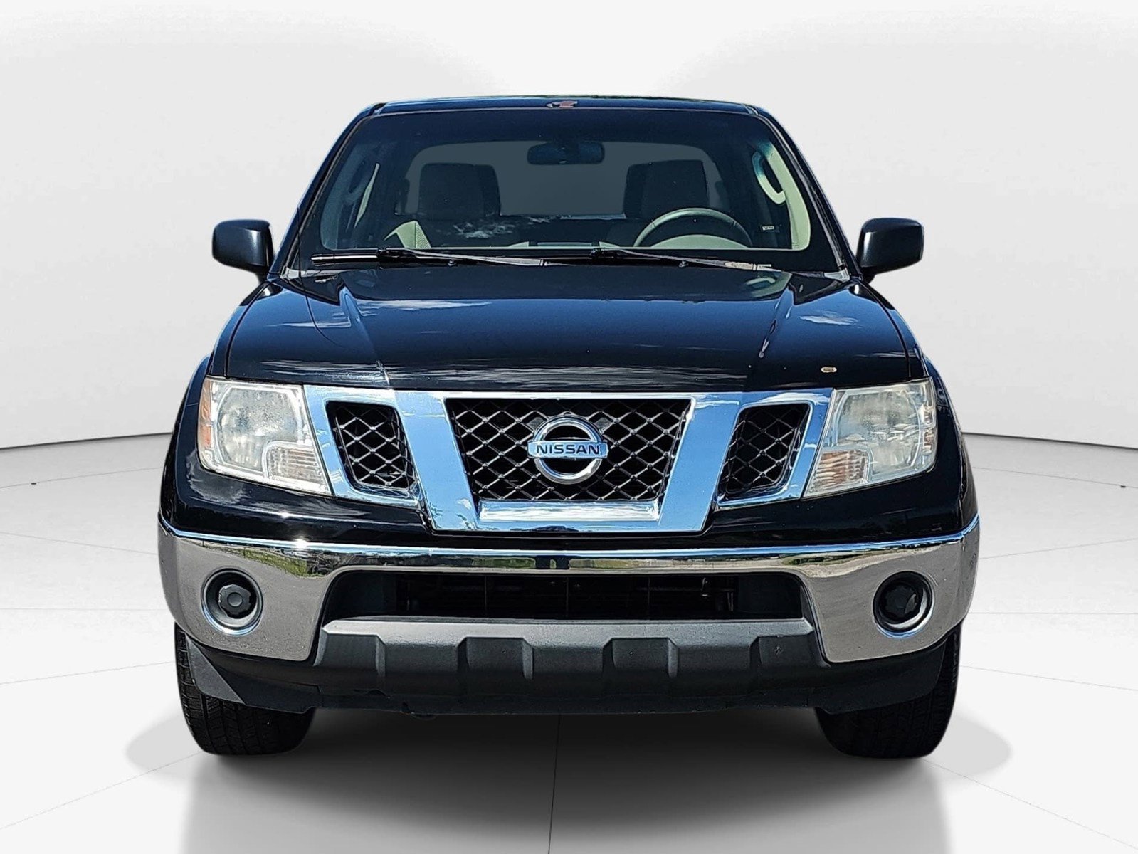 Used 2010 Nissan Frontier SE RWD image 9