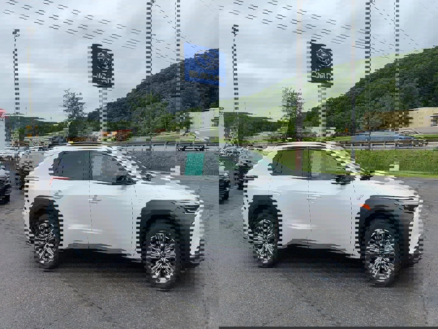 Used 2023 Subaru Solterra AWD image 4