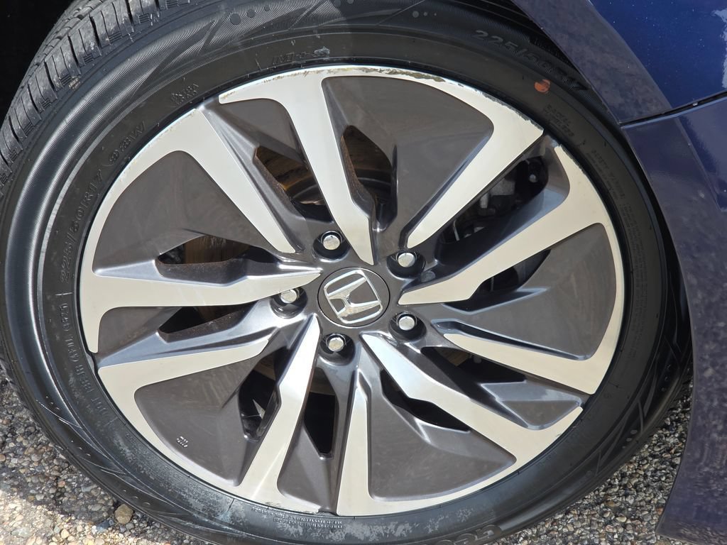Used 2018 Honda Accord EX-L image 18
