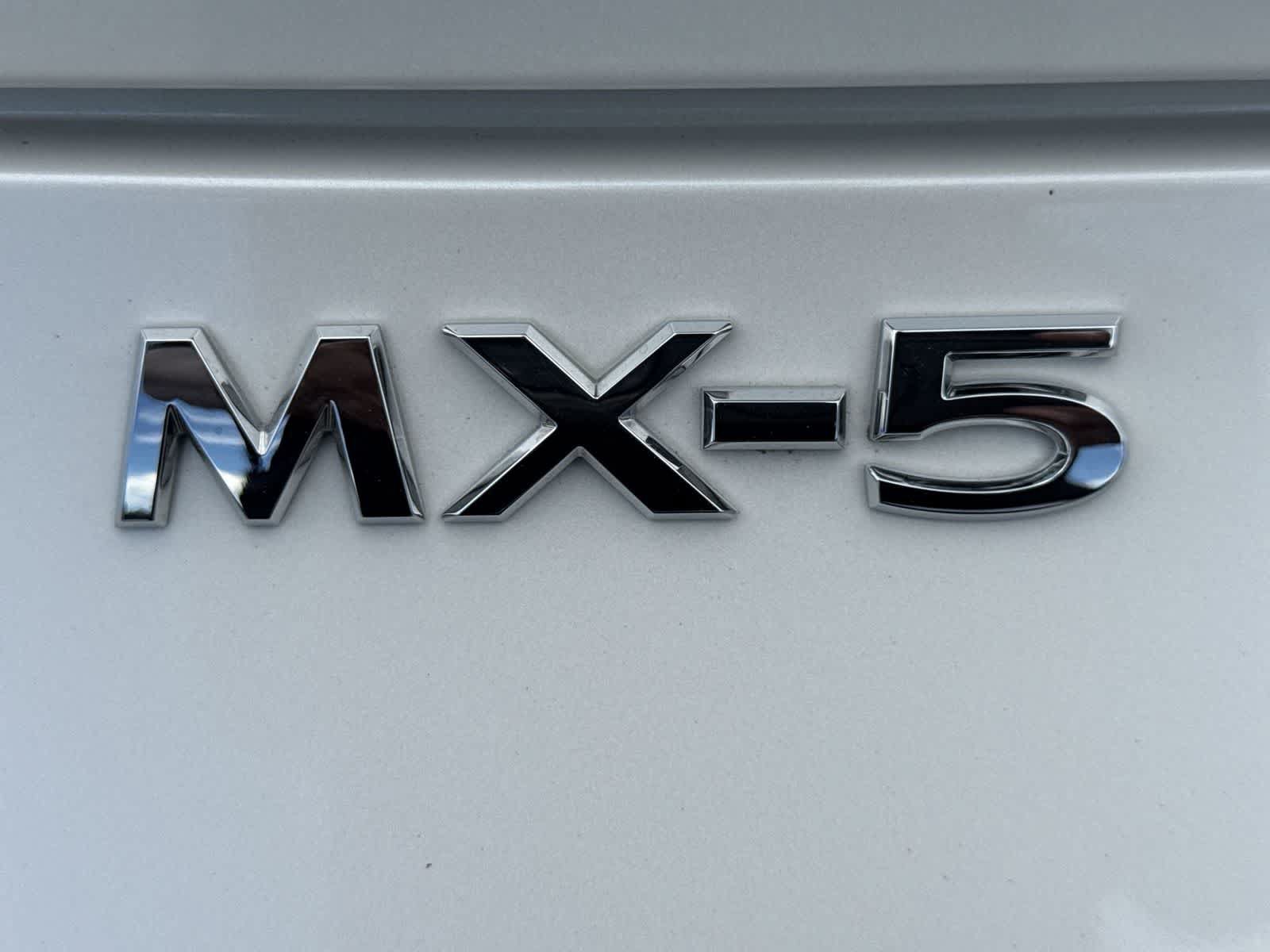 Used 2022 MAZDA MX-5 Miata RF Grand Touring RWD image 20