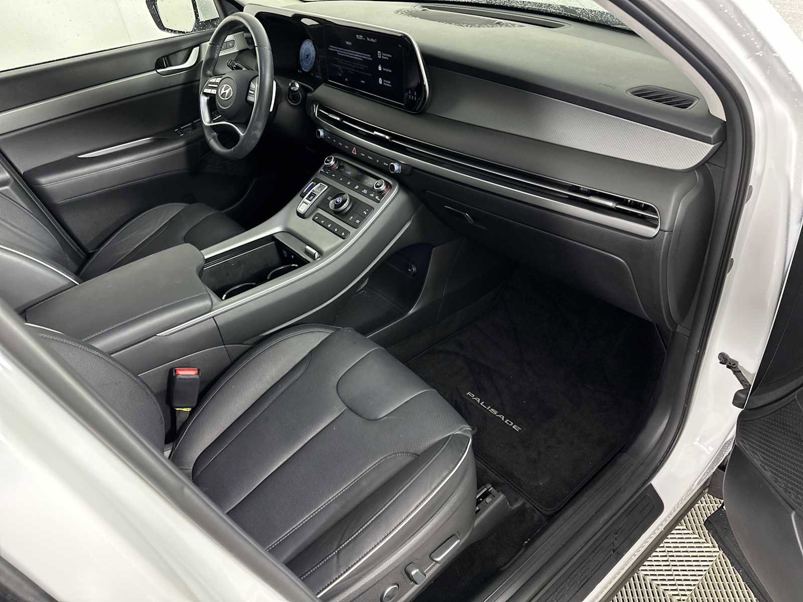Used 2025 Hyundai Palisade SEL FWD image 27