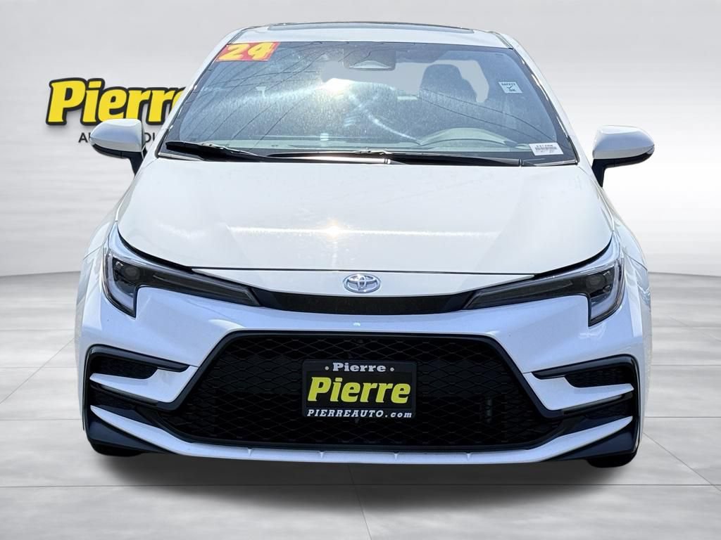 Used 2024 Toyota Corolla XSE FWD image 5