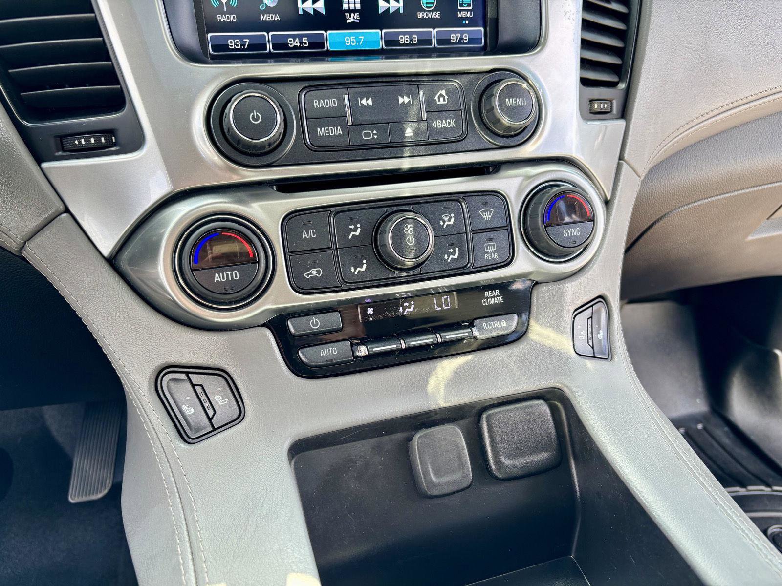Used 2018 Chevrolet Suburban LT AWD/4WD image 41