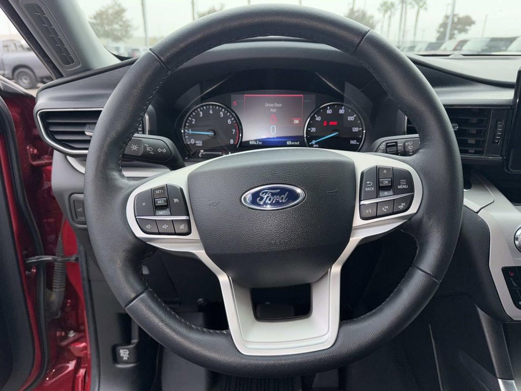 Certified 2023 Ford Explorer XLT w/ Equipment Group 202A image 9