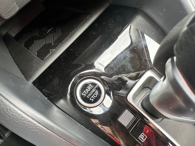 New 2025 Nissan Versa SR w/ Trunk Package image 16