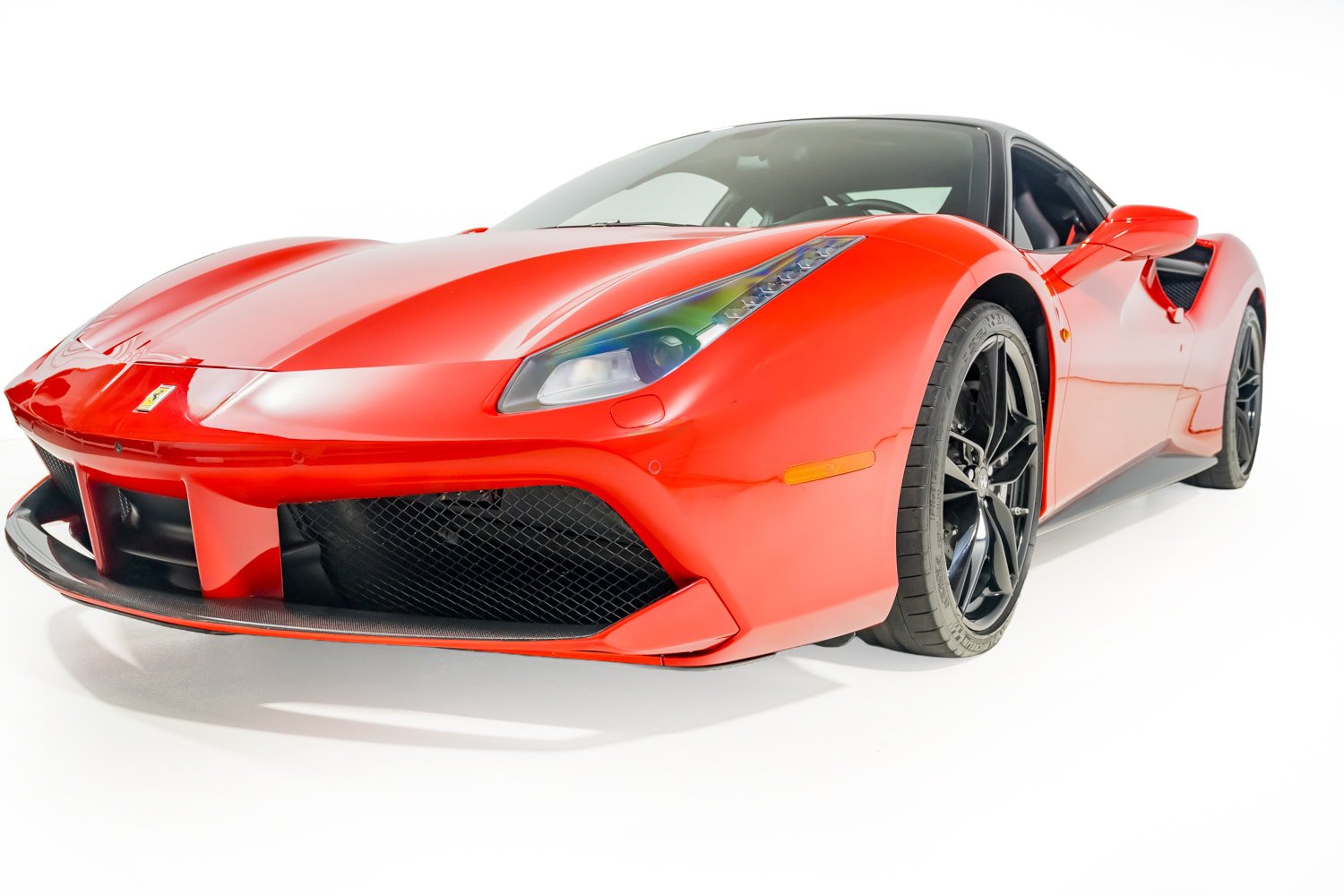 Used 2018 Ferrari 488 GTB RWD image 36