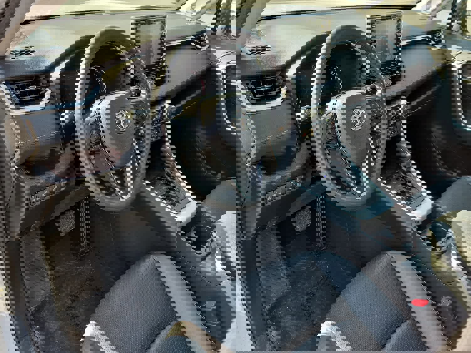 Used 2021 Toyota RAV4 Limited image 9