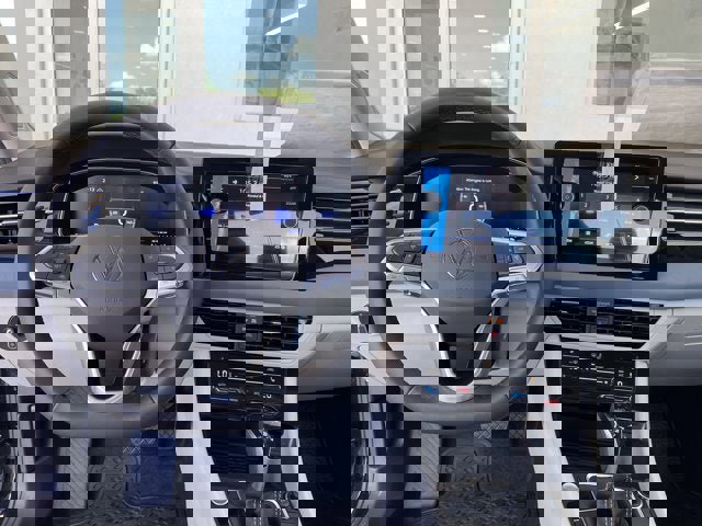 New 2025 Volkswagen Jetta SE image 24