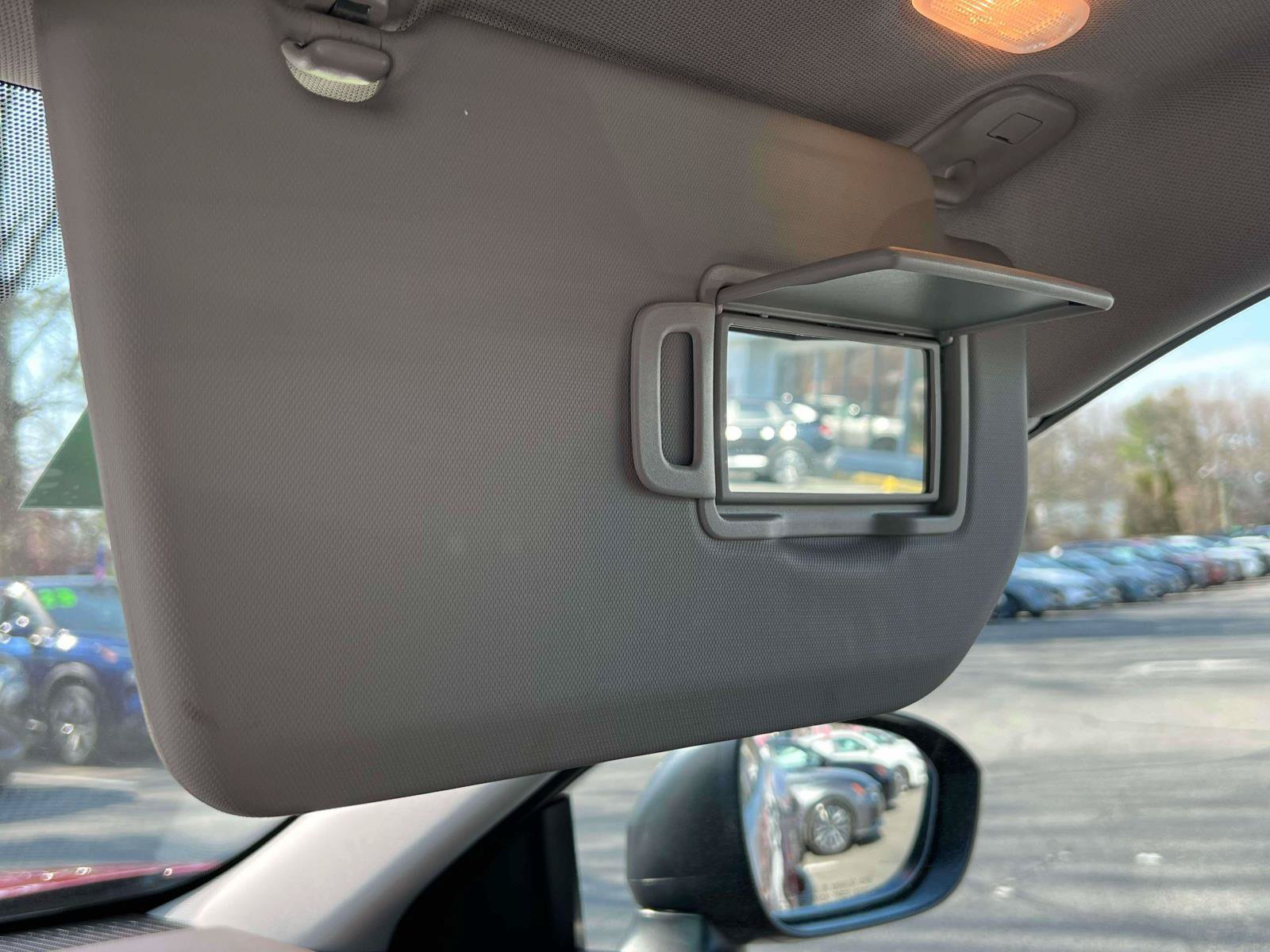 Used 2023 Nissan Rogue S AWD/4WD image 10