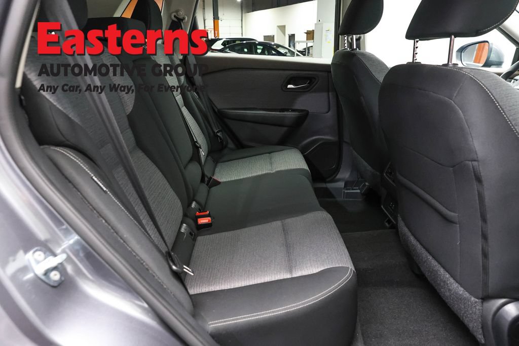 Used 2023 Nissan Rogue SV AWD/4WD image 23