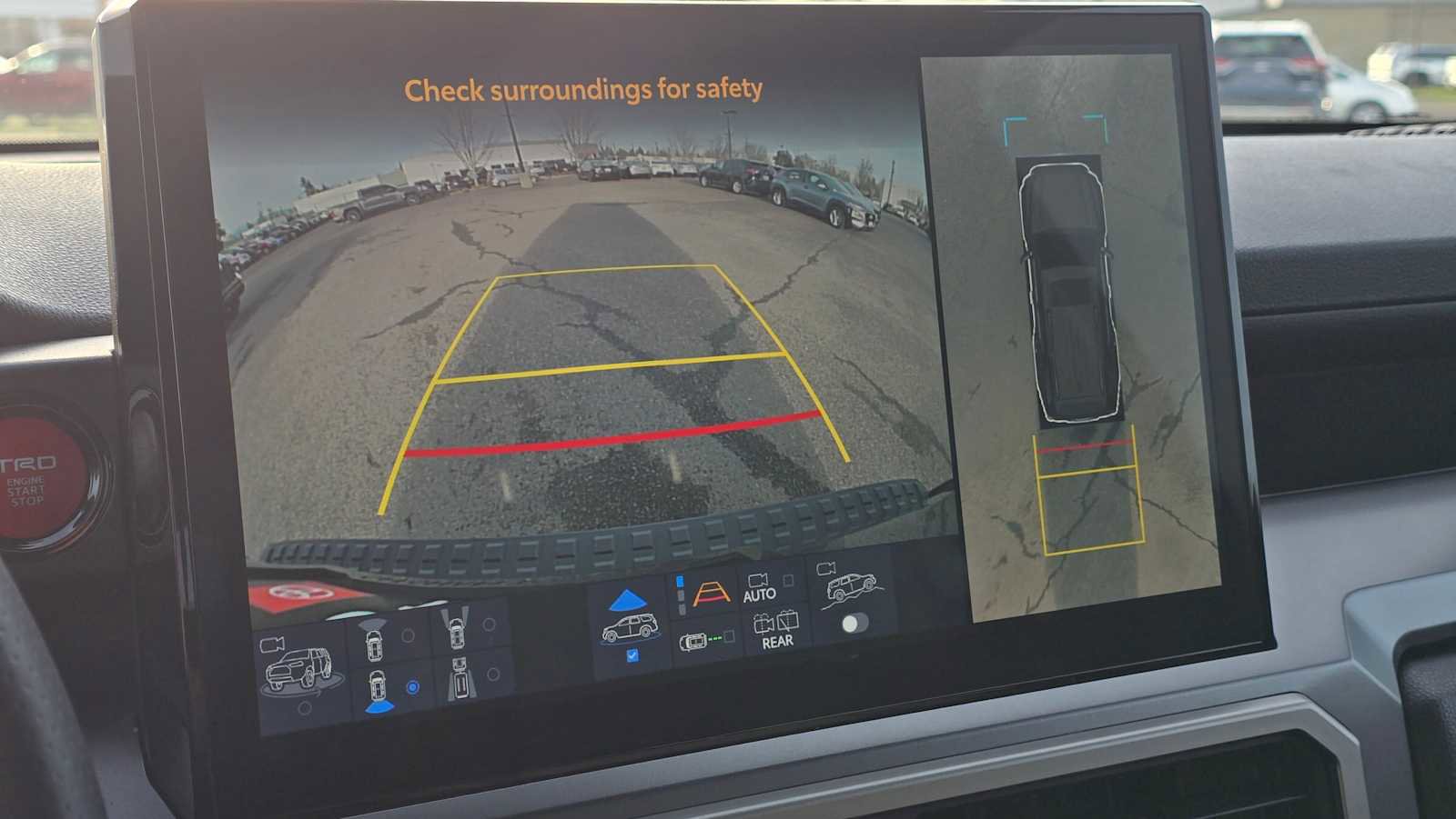 Certified 2025 Toyota 4Runner TRD Off-Road Premium image 31