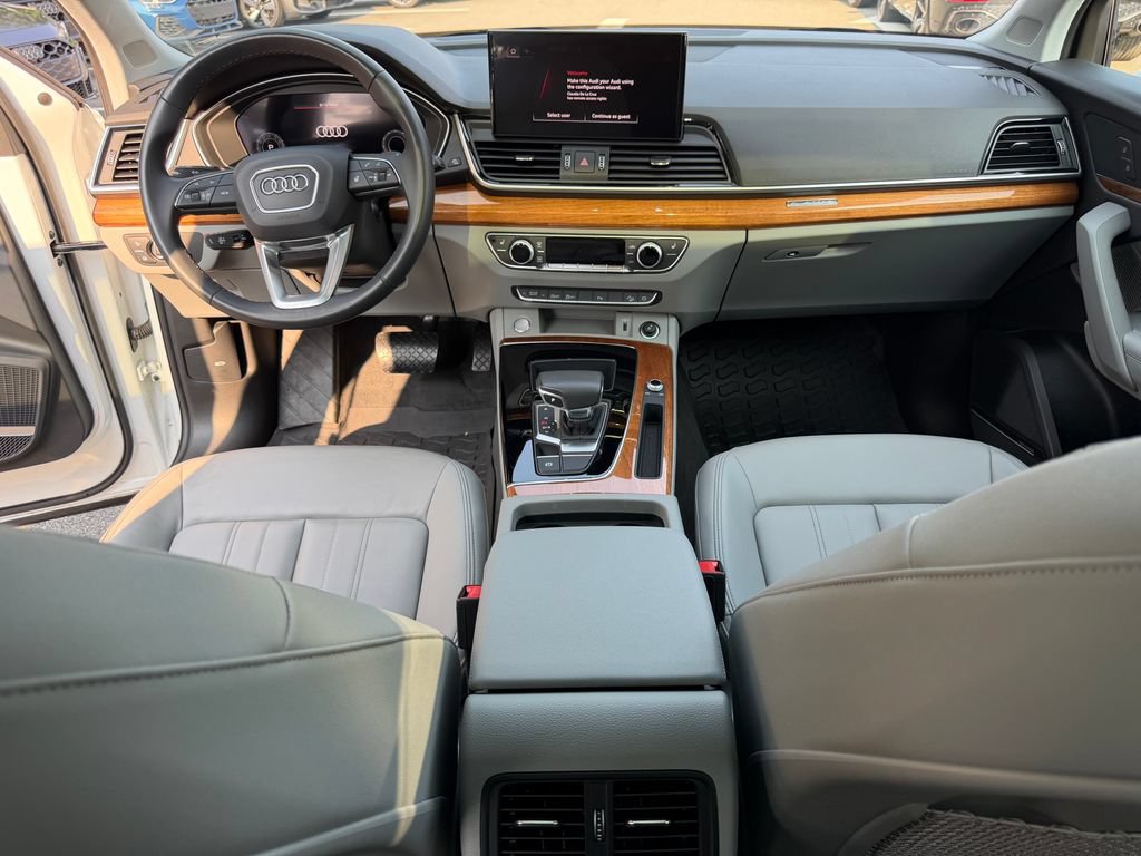 Used 2023 Audi Q5 2.0T Premium Plus w/ Premium Plus Package AWD/4WD image 19